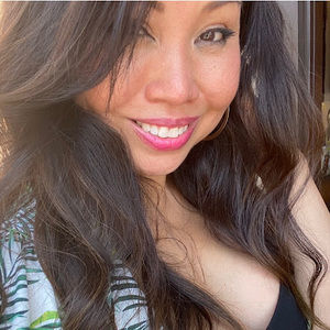 Meet your Posher, Maxine